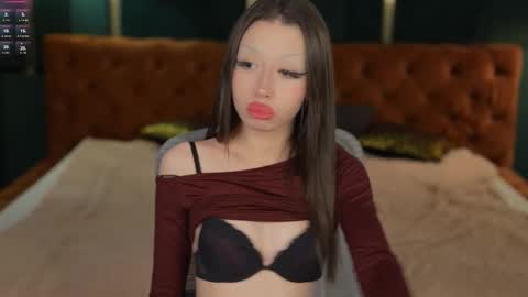 Lana online show from October 2, 2:49 pm