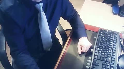 littlenounours online show from February 13, 8:39 am