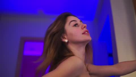 Ari online show from November 4, 1:29 am