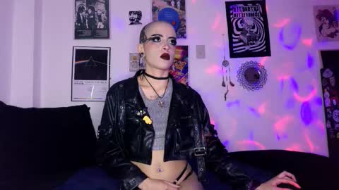    online show from October 20, 2:16 am