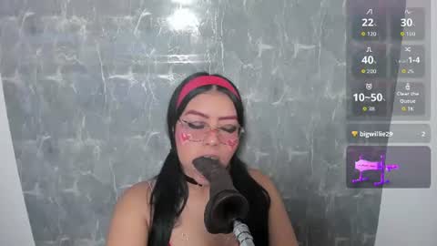 pocahonta online show from June 12, 4:33 am