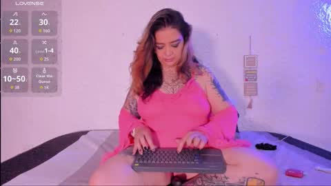 poisson_ivy_ online show from December 16, 8:59 pm