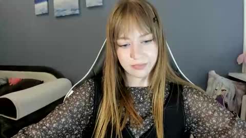 Snapshot of polihoney chatting on September 9, 3:01 pm Polina online show from September 9, 3:01 pm