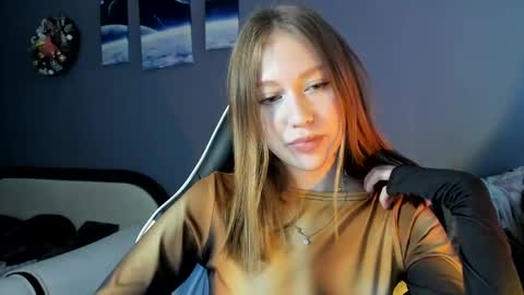 Snapshot of polihoney chatting on February 11, 2:35 pm Polina online show from February 11, 2:35 pm