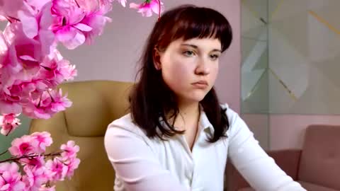 Polly online show from March 4, 1:41 pm