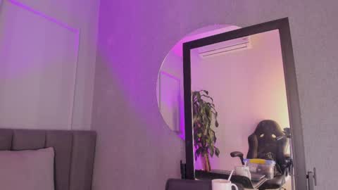 POLLY online show from October 21, 10:42 am