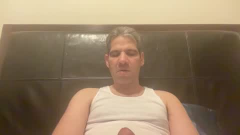 Snapshot of ponchynyc chatting on January 20, 10:15 pm PONCH online show from January 20, 10:15 pm