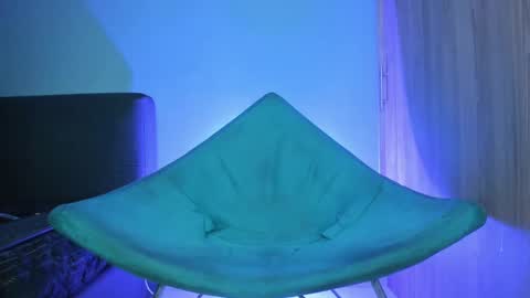 Snapshot of pool_baker_ chatting on January 16, 8:22 am johnatan online show from January 16, 8:22 am