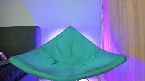 Snapshot of pool_baker_ chatting on January 3, 2:21 am johnatan online show from January 3, 2:21 am