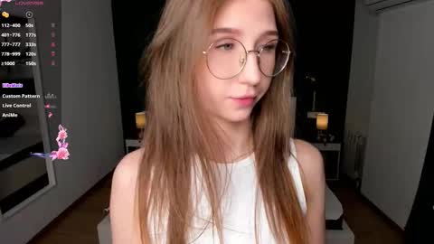 Elizabeth online show from February 21, 7:17 pm