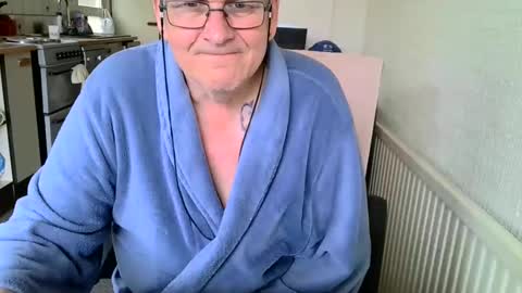 poshman65 online show from March 11, 11:12 am