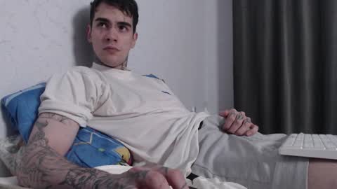 J online show from November 16, 1:51 am