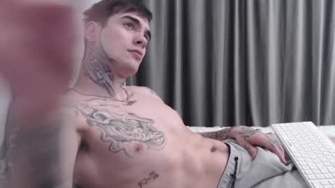 J online show from November 14, 11:39 pm