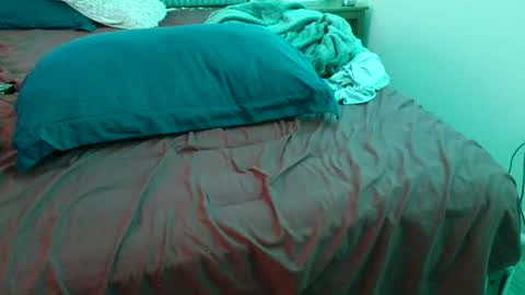poundthatpussy4me online show from June 12, 3:33 pm