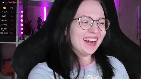 Robyn online show from March 15, 5:05 pm