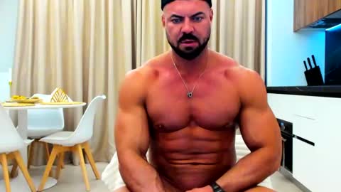 powership_hotmuscle online show from June 12, 5:56 pm