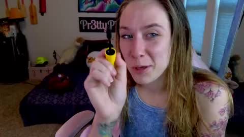 Evangeline Eva Darling online show from March 29, 11:28 pm