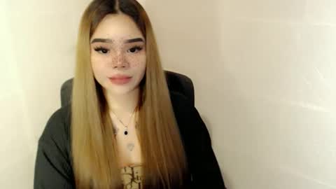 MAXXINE online show from April 9, 6:19 am