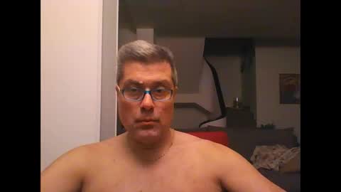 Snapshot of prendimisubito chatting on December 17, 2:01 am prendimisubito online show from December 17, 2:01 am