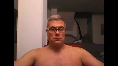 Snapshot of prendimisubito chatting on October 19, 11:31 pm prendimisubito online show from October 19, 11:31 pm