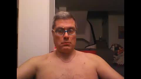 Snapshot of prendimisubito chatting on March 4, 12:18 am prendimisubito online show from March 4, 12:18 am