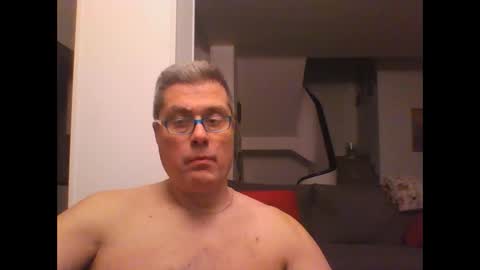 Snapshot of prendimisubito chatting on March 2, 12:09 am prendimisubito online show from March 2, 12:09 am