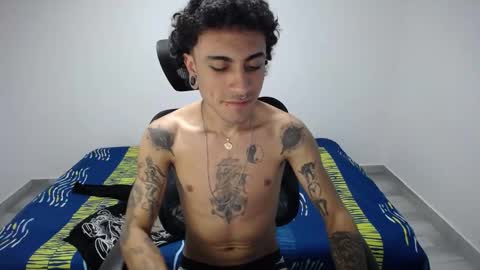 Plux online show from October 25, 3:18 am