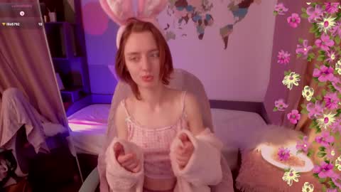 Lady vikki  online show from April 4, 6:42 am