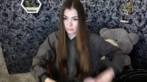 anna online show from April 7, 10:50 am