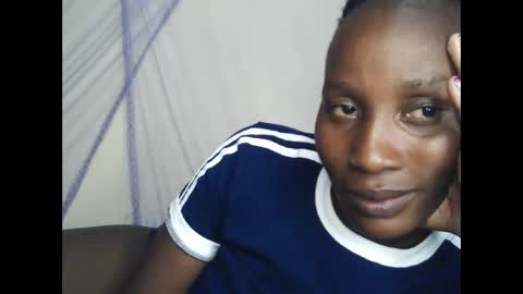 pretty_ass07 online show from April 14, 6:33 pm