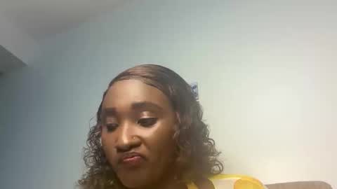 independent model online show from September 14, 7:15 pm