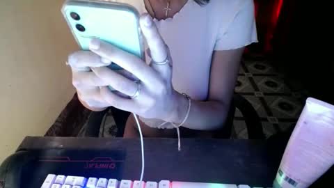 christina online show from November 28, 4:47 pm