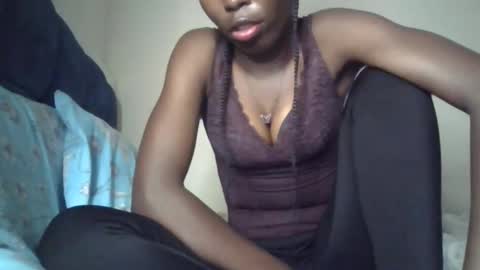 pretty_petite_ebony online show from January 15, 1:58 am