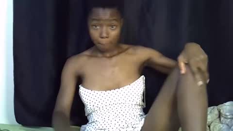 Snapshot of pretty_queen18 chatting on February 25, 11:26 pm NASH online show from February 25, 11:26 pm