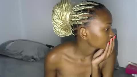 Pretty doll online show from November 21, 8:40 pm