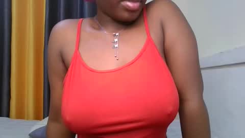 pretty_shila online show from November 19, 8:29 pm