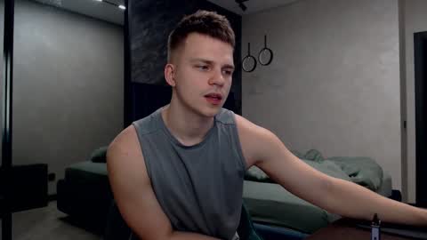 Justin online show from March 2, 12:20 am