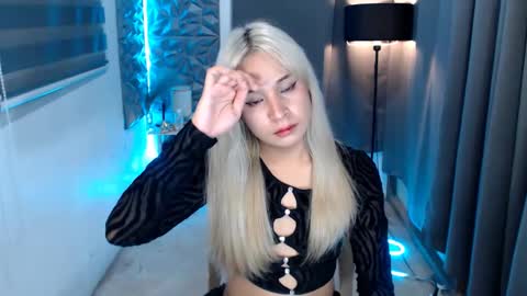 prettyallison_29 online show from February 10, 1:35 am