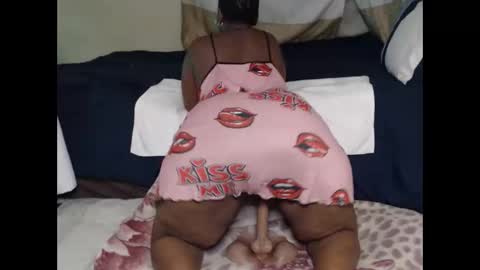 Cindy online show from April 5, 10:51 pm