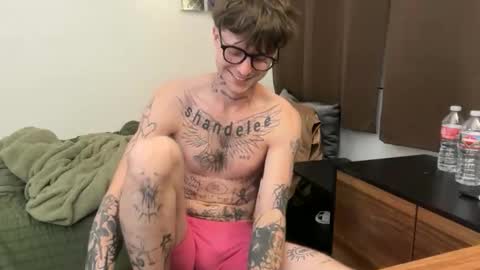 pretty boy online show from March 12, 5:22 am