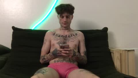 pretty boy online show from November 12, 5:32 am