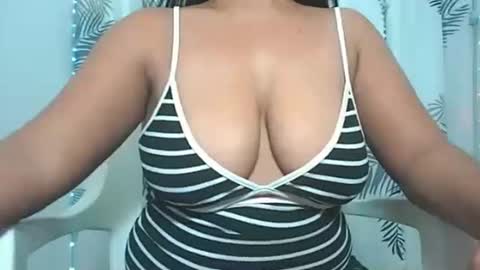 prettygirl_ynna online show from December 21, 1:34 am