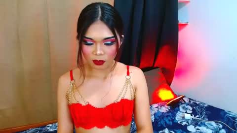 prettyiziets online show from February 4, 2:17 am