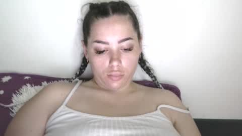 prettyjulliette online show from July 13, 11:58 am