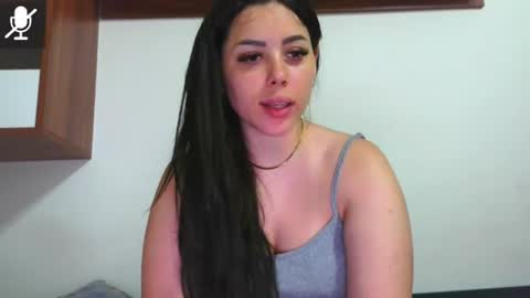 prettyjulliette online show from June 30, 6:17 pm