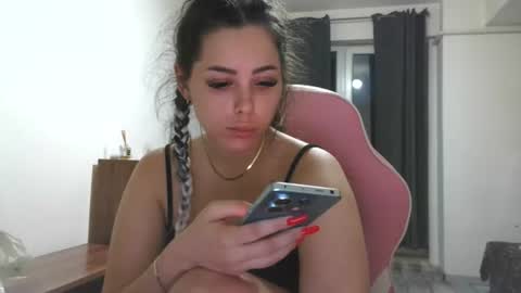 prettyjulliette online show from July 5, 6:04 pm
