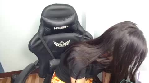 prettylittle_lady online show from March 2, 12:15 am