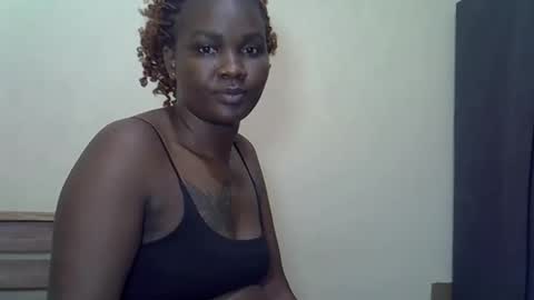 LILIAN online show from April 3, 3:08 pm