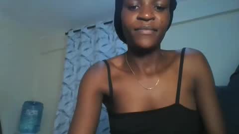 prettypussy_24 online show from May 25, 9:21 pm