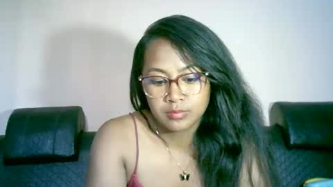 prettysexy3601 online show from April 18, 1:24 pm